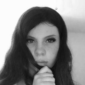 Meet your Posher, Amara